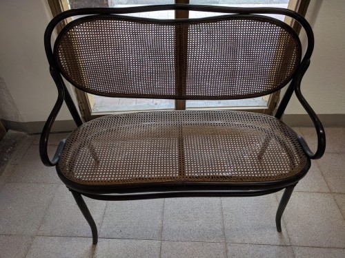 Immagine di Vendo Panca in legno Antica in Rattan,