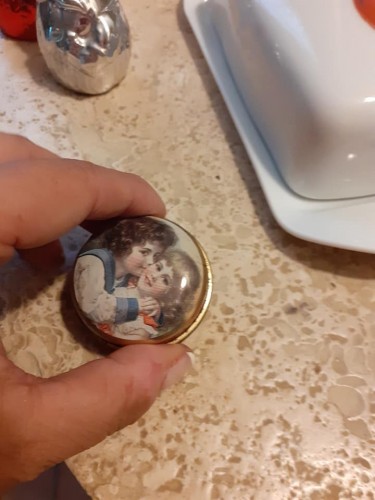 Immagine Scatolina porta medicine metallo