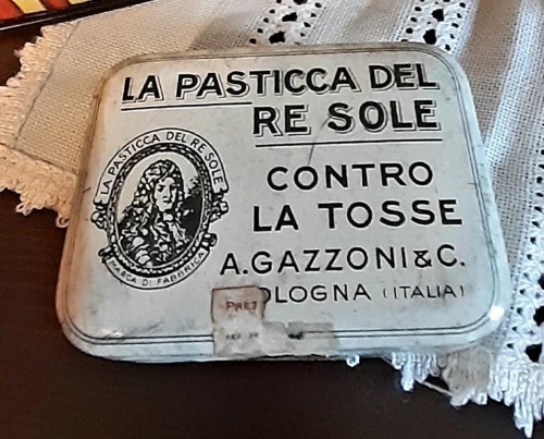 Immagine scatolina pasticca del re sole