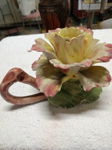Immagine Capodimonte CERAMICA - Bella bugia a forma di fiore