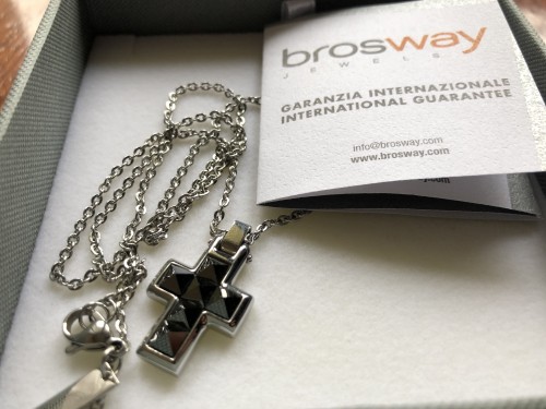 Immagine di Collana uomo con croce Brosway