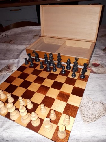 Immagine tavolo scacchiera ripieghevole