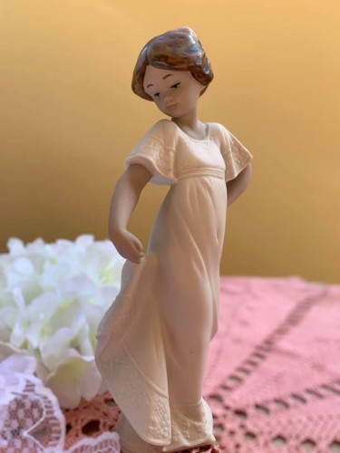 Immagine di Damina NAO - statua