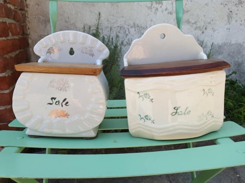 Immagine di Belli contenitori di sale in ceramica. Marca Laveno