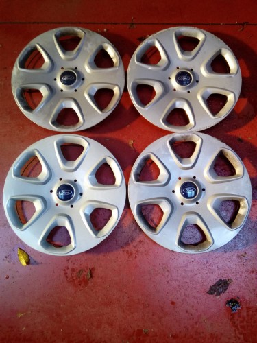Immagine vendo 4 COPRICERCHI FORD