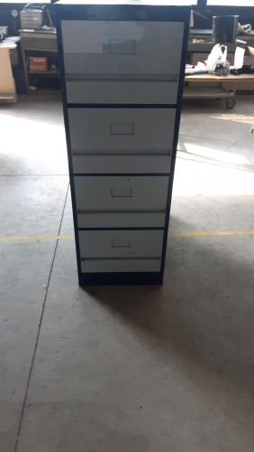 Immagine Vendo articoli vari causa trasloco.