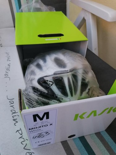 Immagine casco Kask Mojito Taglia M NUOVO Casco+7 camere d'aria Michelin air stop 700c.