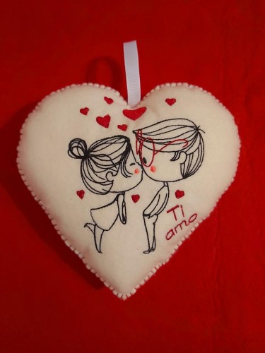 Immagine di Idea regalo per san Valentino - creazioni artigianali - TI AMO -