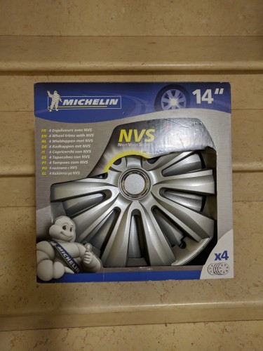 Immagine Vendo 4 COPRICERCHI del 14 MICHELIN con NVS,