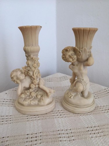 Immagine di Coppia di piccoli graziosi candelabri in resina, anni ‘70 /‘80