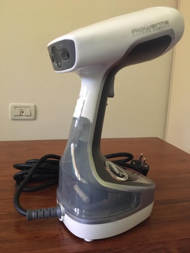Immagine Vendo STIRATRICE A VAPORE VERTICALE ROWENTA