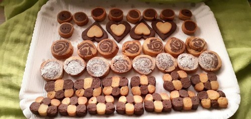 Immagine di PASTICCINI FATTI IN CASA DI VARI GUSTI