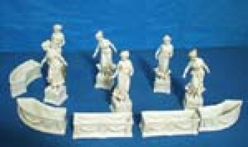 Immagine di Porcellana Capodimonte, anno 1920, 11 pezzi.