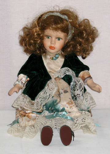 Immagine di Bambola, alt. 40 cm. Periodo anni ‘ 70.