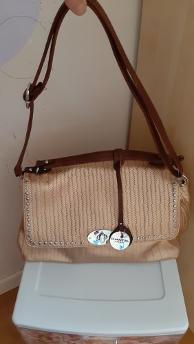 Immagine di BORSA PRATICAMENTE NUOVA!!!