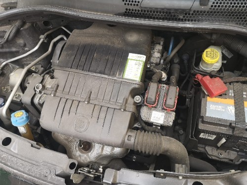 Immagine Motore FIAT 500 1.2 Mjet benzina